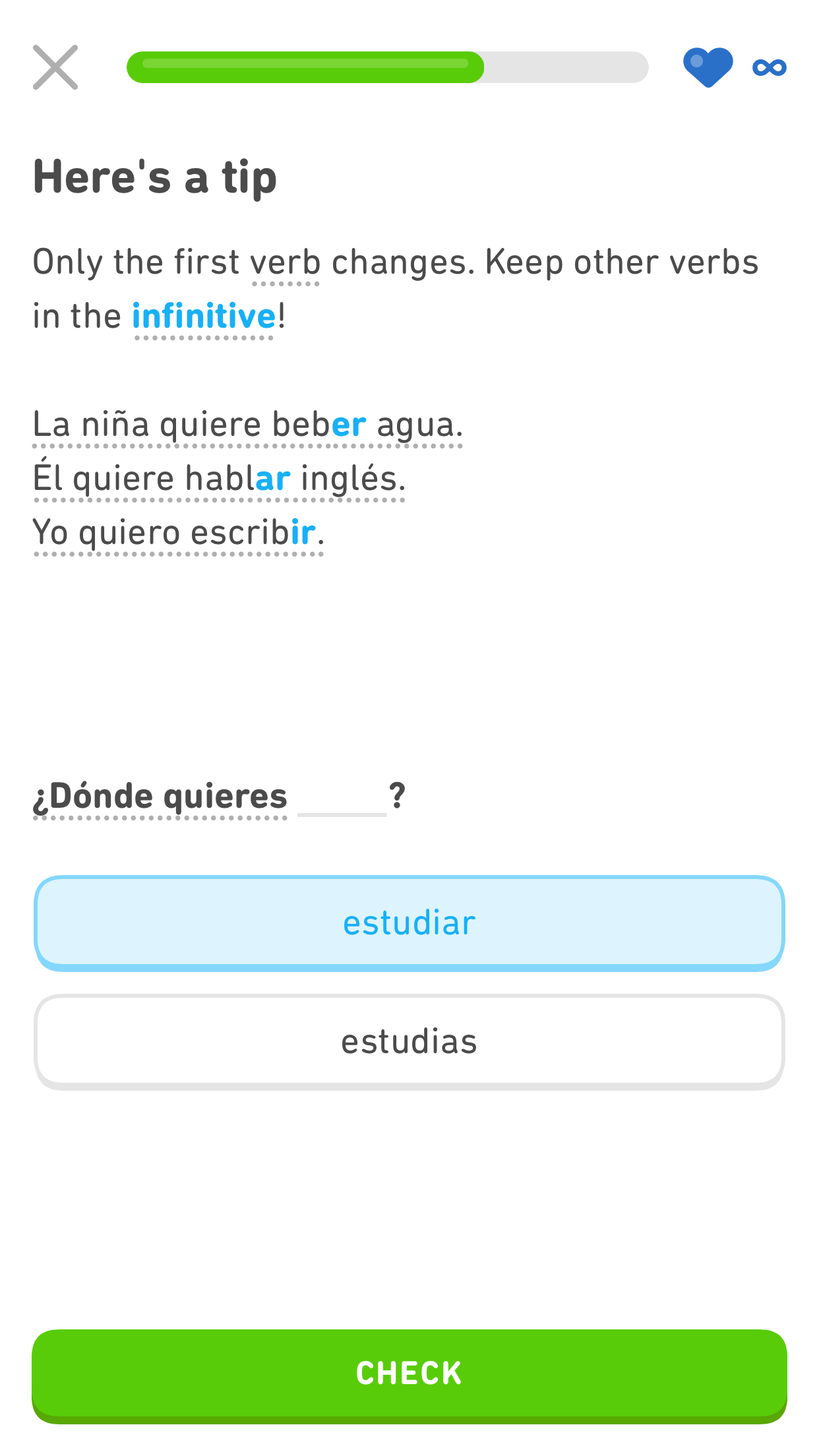 Captura de pantalla de una nota útil de Duolingo que dice en inglés 