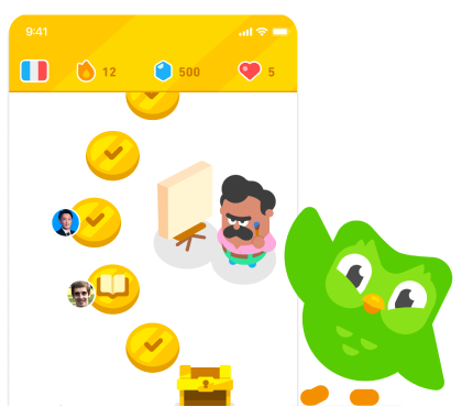 Duo steht rechts neben dem Startbildschirm von Duolingo und winkt. Neben zwei der Level im Pfad sind Profilbilder in Miniatur zu sehen, die zeigen, dass sich diese Freunde auf dem jeweiligen Level befinden.