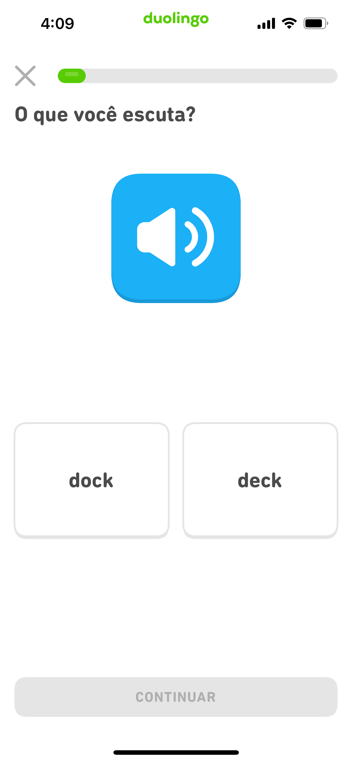 Captura de tela de um exercício com um botão de alto-falante no centro e as palavras inglesas “dock” e “deck” abaixo dele.